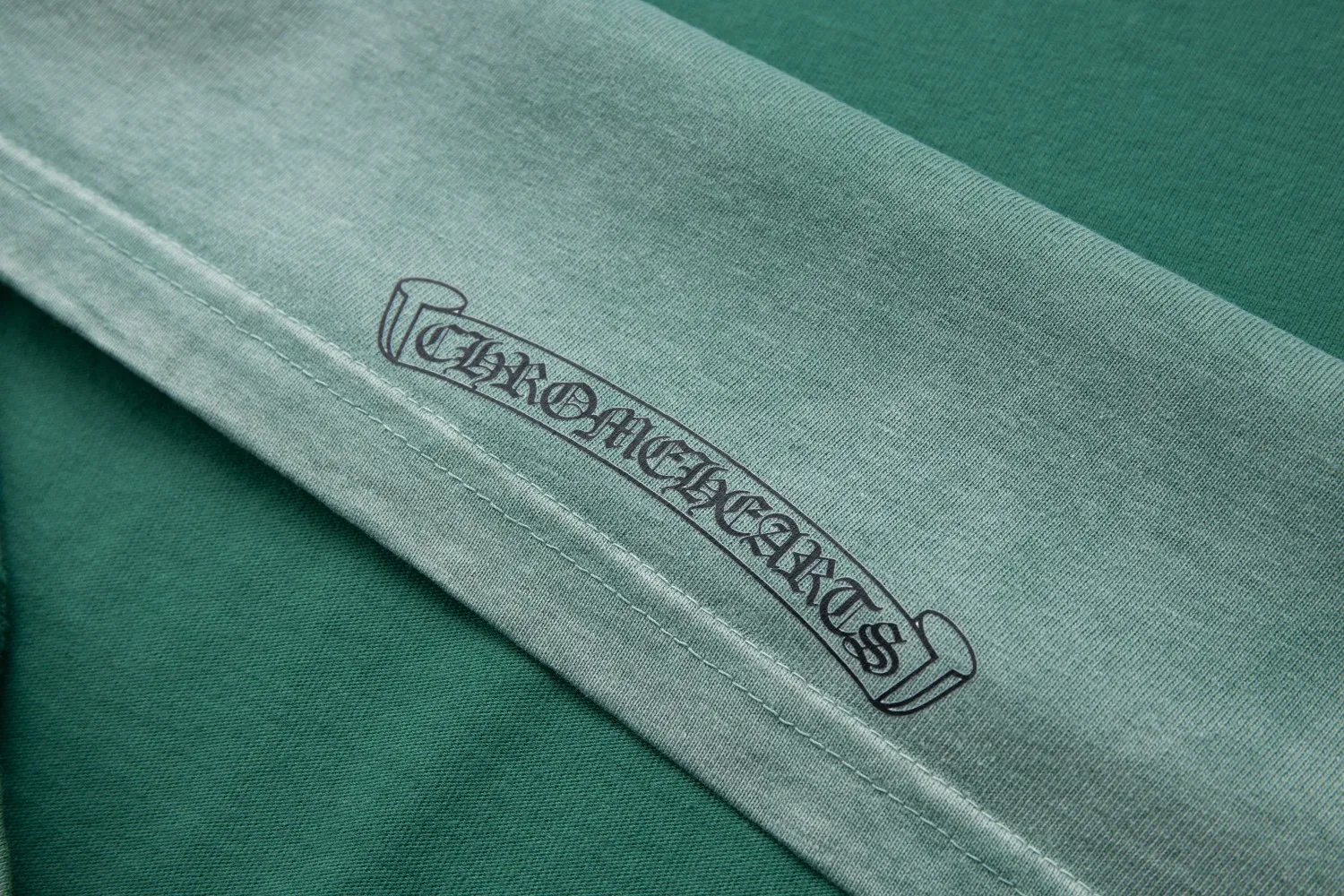 🅿️230 High quality ✨Cro❤✨🆕Classic logo letter pattern short sleeves. Official website synchronization, pure cotton fabric at the counter! Comfortable against the skin, durable and easy to wear, classic and simple logo design, meticulous original craftsmanship, customized 290G same vat dyed fabric, very comfortable to the touch, latest brick cabinet synchronization, OS off-shoulder version, fashionable and personalized, super versatile and good-looking, very suitable for both men and women, a must-have style, tag, collar label, washed wheat, three labels complete, black, green, blue, 3️⃣colors S M L XL